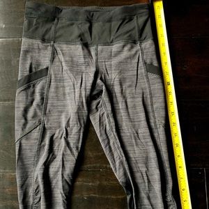 Lululemon crop pants with side pockets
